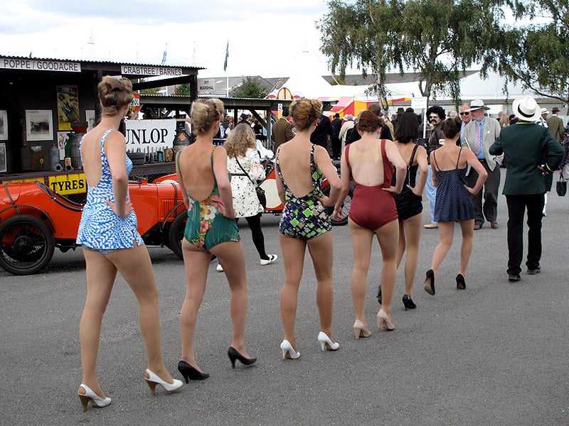 Goodwood Revival 2010: Lungern mit den Truppen verboten!