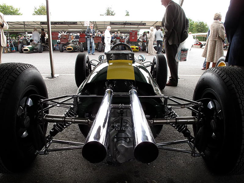 Goodwood Revival 2010: Lungern mit den Truppen verboten!