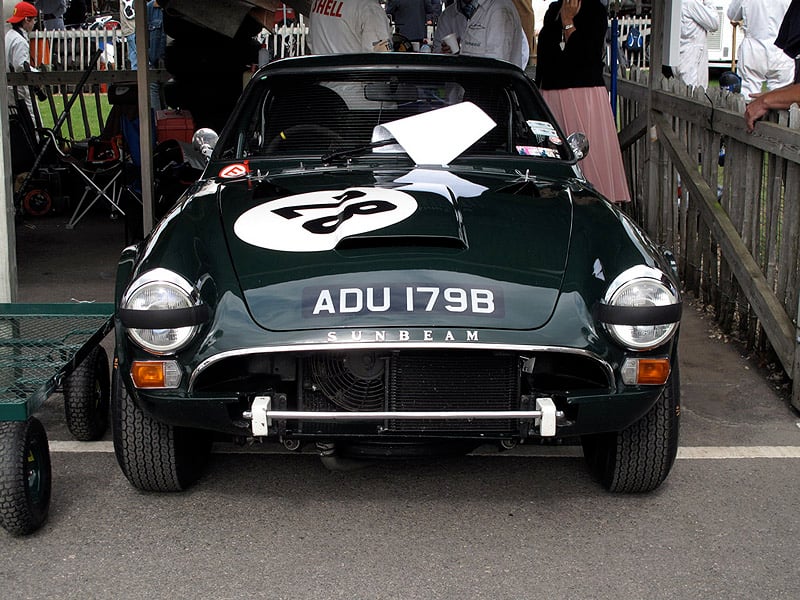 Goodwood Revival 2010: Lungern mit den Truppen verboten!