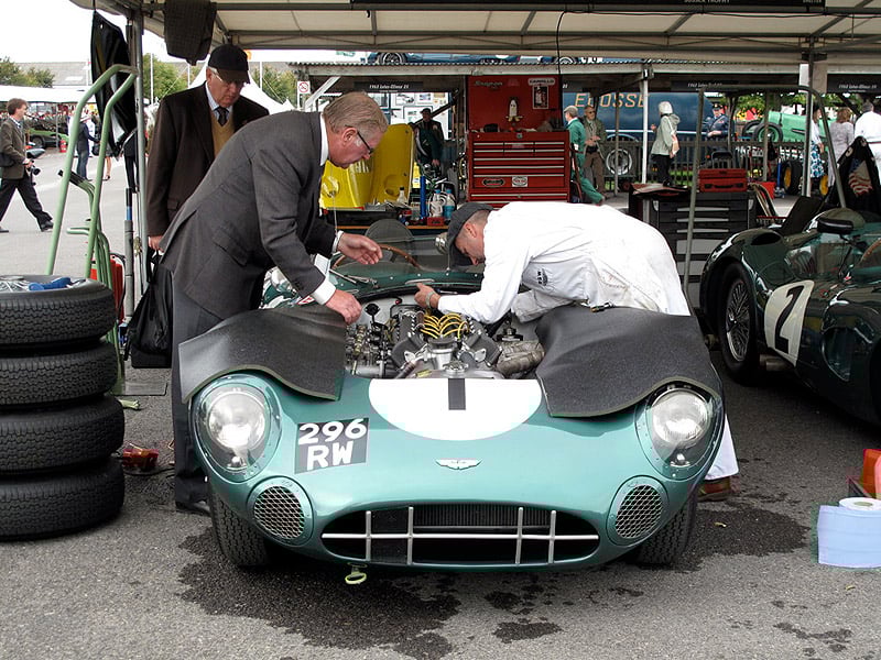 Goodwood Revival 2010: Lungern mit den Truppen verboten!