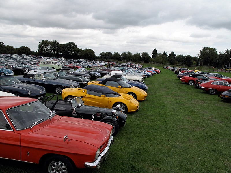 Goodwood Revival 2010: Lungern mit den Truppen verboten!