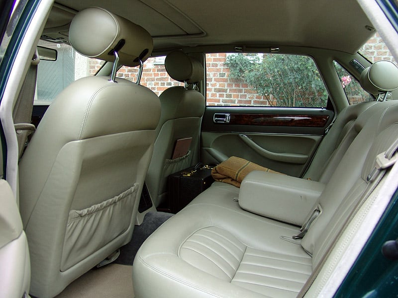 Jaguar XJ (X300)