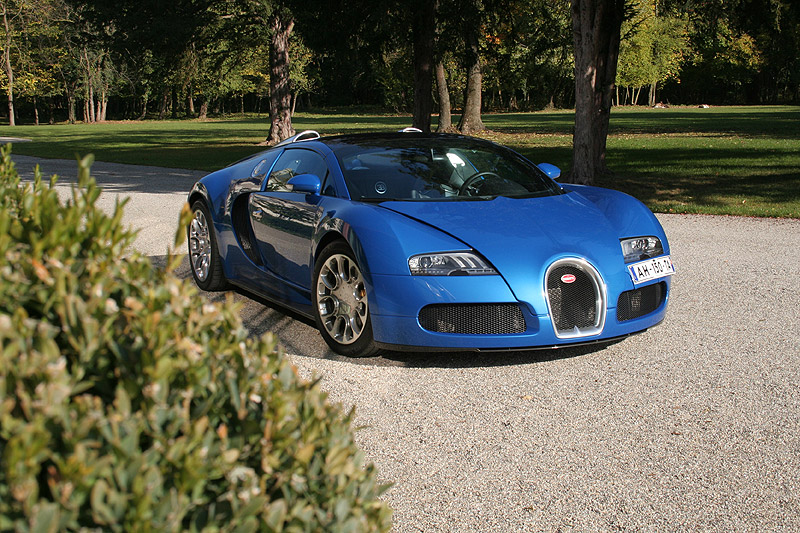 Bugatti und Dynaudio: Puccini lädt zur Opernaufführung