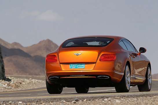 Bentley Continental GT: Die Wüste bebt