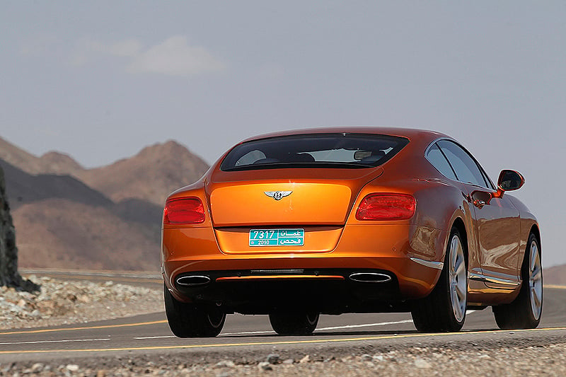 Bentley Continental GT: Die Wüste bebt