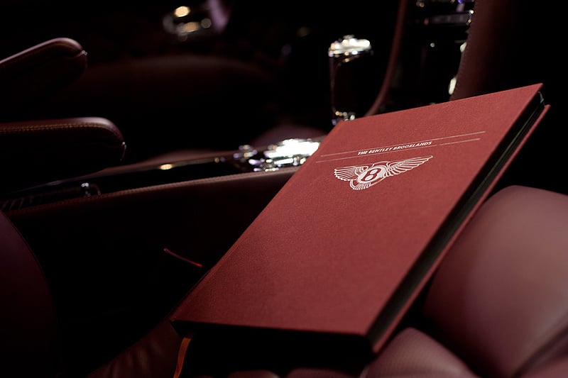 The Bentley Brooklands Book feiert Premiere in London