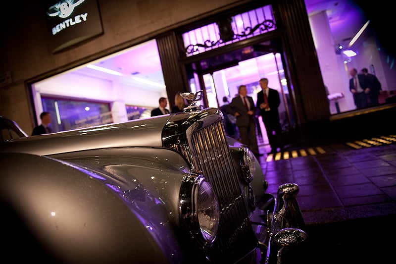 The Bentley Brooklands Book feiert Premiere in London