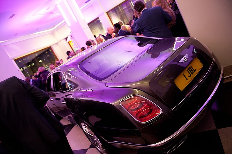 The Bentley Brooklands Book feiert Premiere in London