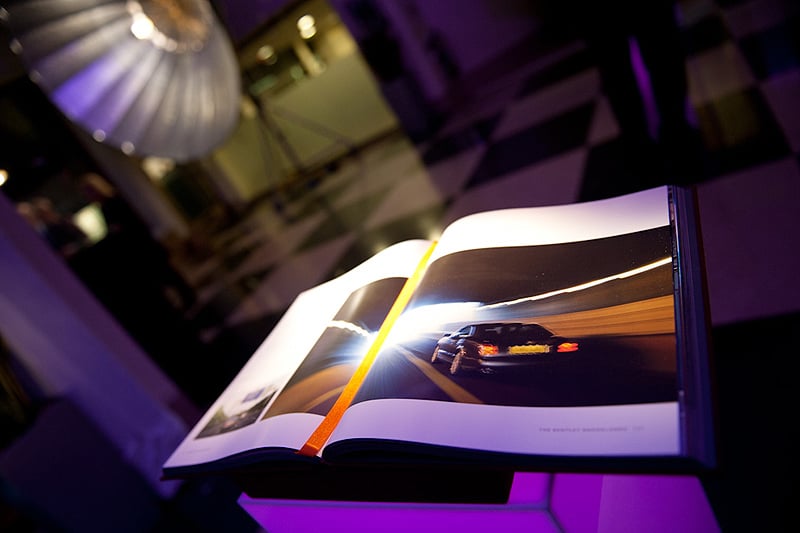 The Bentley Brooklands Book feiert Premiere in London