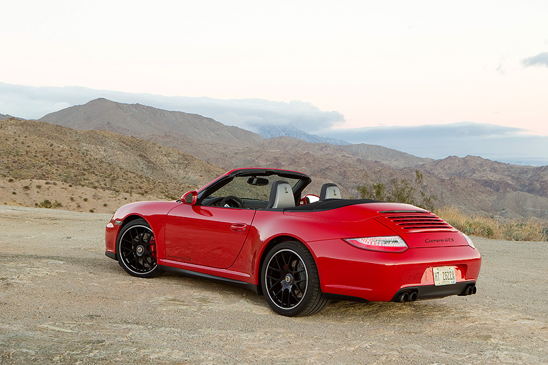 Porsche 911 Carrera GTS: Agua Caliente