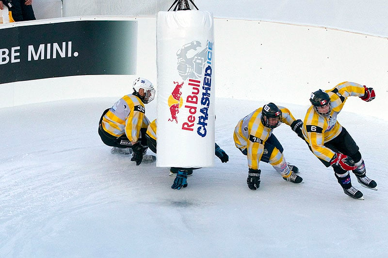 Red Bull Crashed Ice Challenge 2011: Kufen-Theater