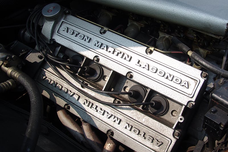 Aston Martin V8 Volante