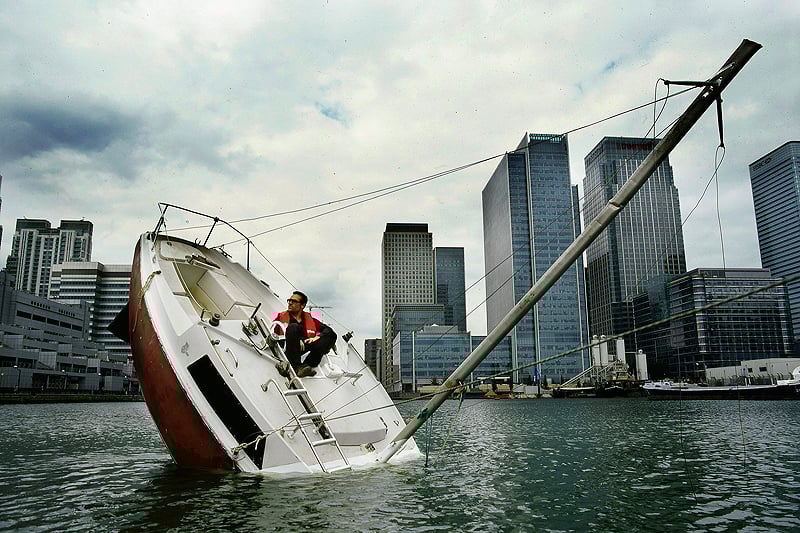 Love-Love by Julien Berthier: Sinkend, unsinkbar