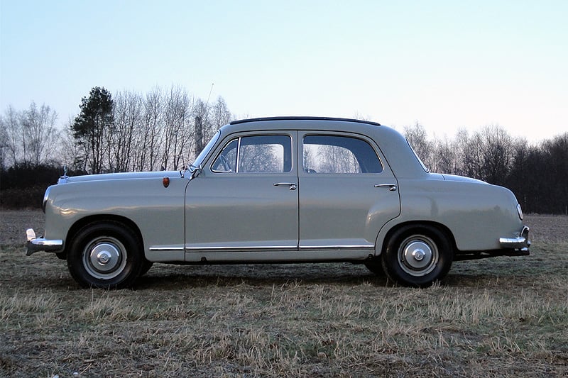 Mercedes-Benz 180 D Ponton