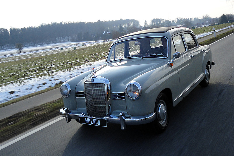 Mercedes-Benz 180 D Ponton