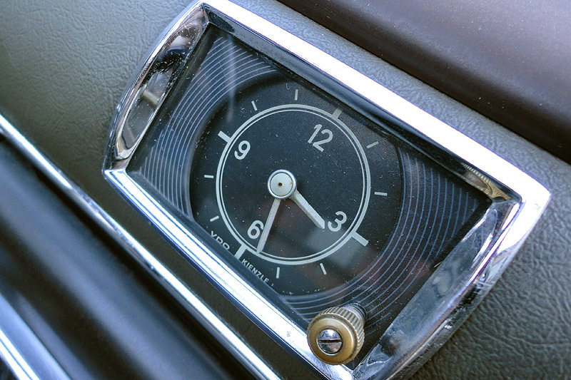 Mercedes-Benz 180 D Ponton