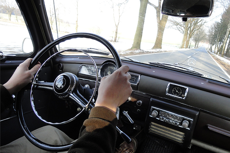 Mercedes-Benz 180 D Ponton