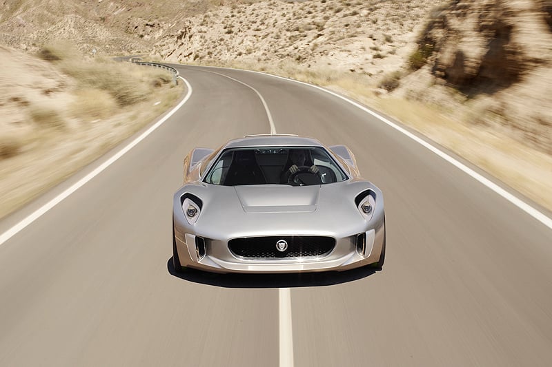 Jaguar to put C-X75 hybrid supercar into production