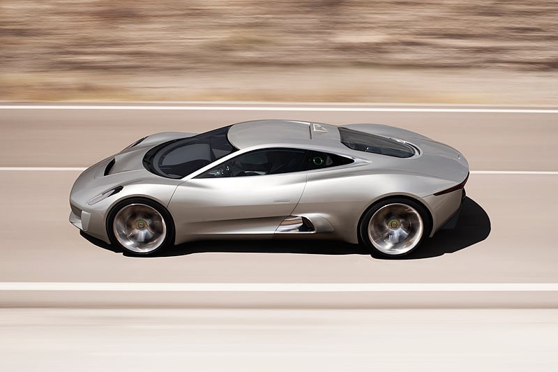 Jaguar to put C-X75 hybrid supercar into production