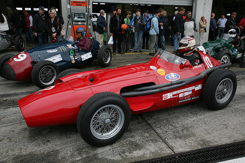 Oldtimer-Grand-Prix 2011 am Nürburgring: Wasser marsch!