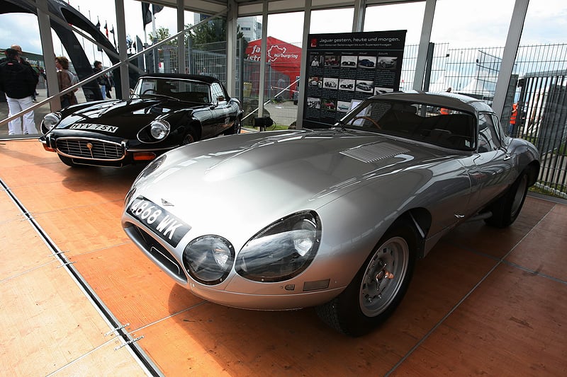 Jaguar E-Type feiert 50. Geburtstag am Nürburgring 