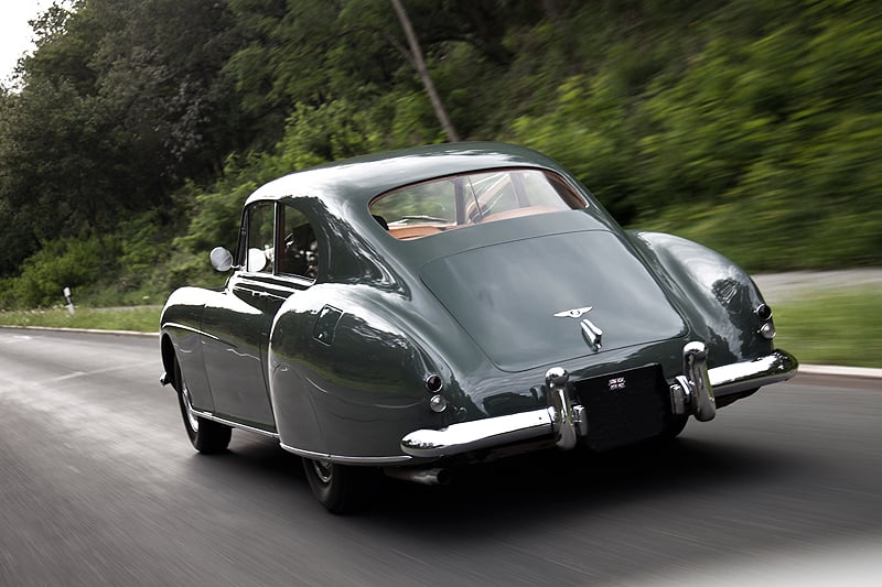 Mythos Bentley Continental: Die Evolution der Eleganz 