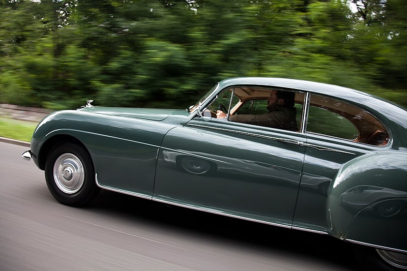 Mythos Bentley Continental: Die Evolution der Eleganz 