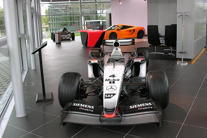 McLaren Zürich eröffnet Showroom am Flughafen
