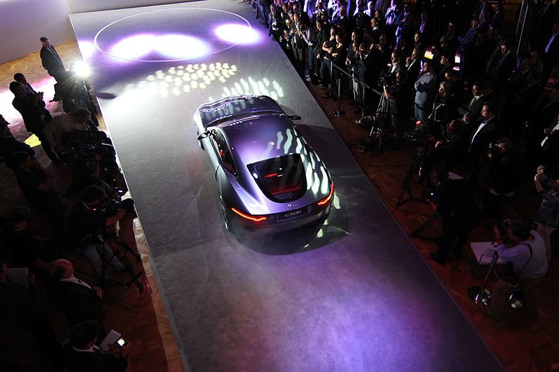 Jaguar C-X16: Preview im Palais Thurn & Taxis in Frankfurt