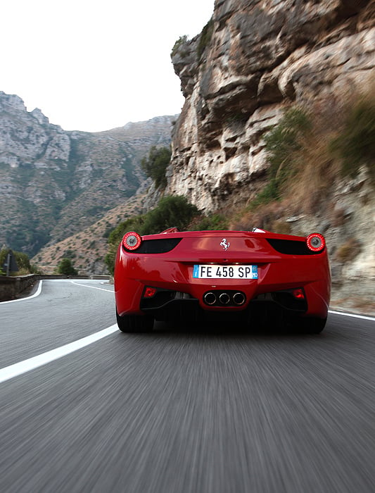 Ferrari 458 Spider: Harte Schale, echter Kerl