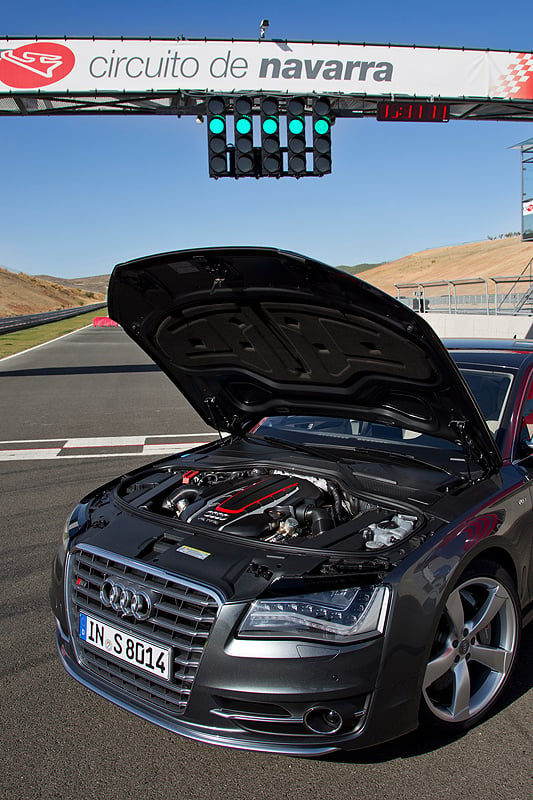 Driven: Audi S8 – Eightfold Power 