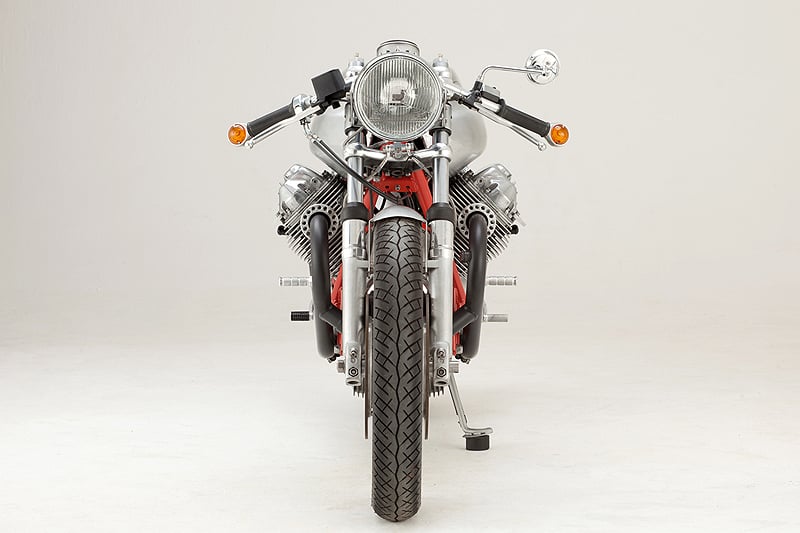 Kaffeemaschine: Guzzi Cafe Racer aus Hamburg