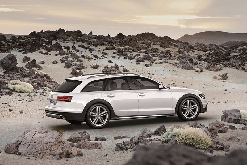 Audi A6 Allroad Quattro: Business Class hiking boots 