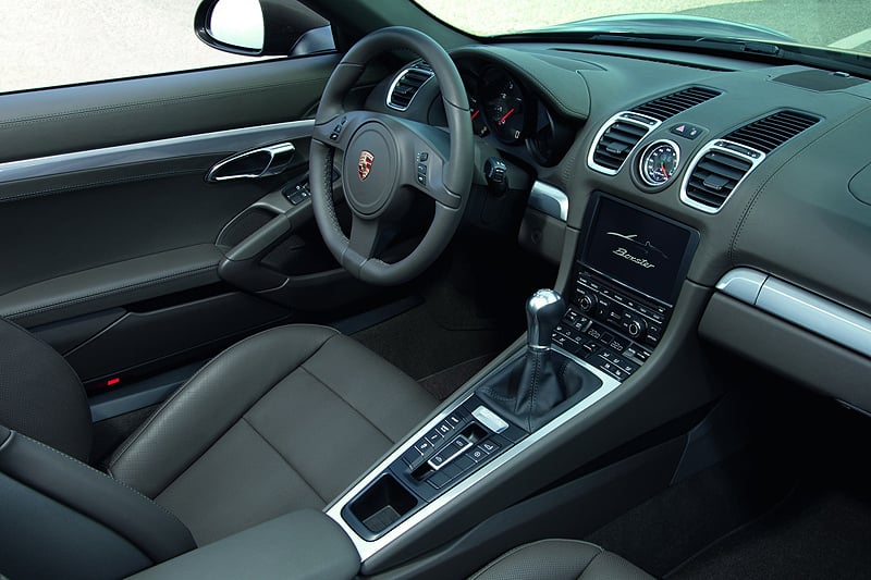 New Porsche Boxster: Economical athlete