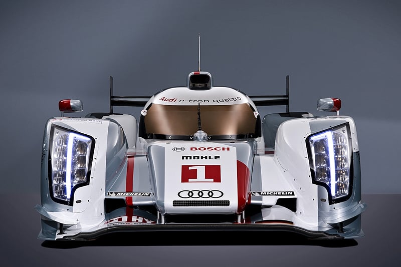 Audi R18 e-tron quattro diesel-hybrid Le Mans car