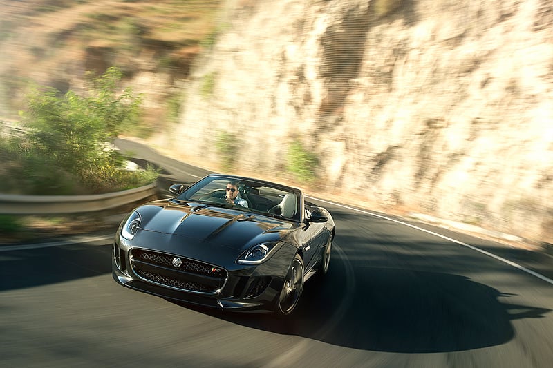 Jaguar F-type: E becomes F