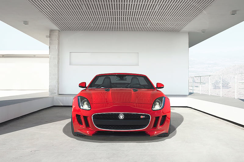 Jaguar F-type: E becomes F