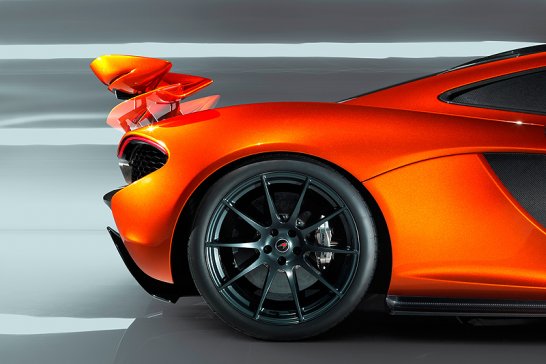 Die schnellste Premiere von Paris: McLaren P1