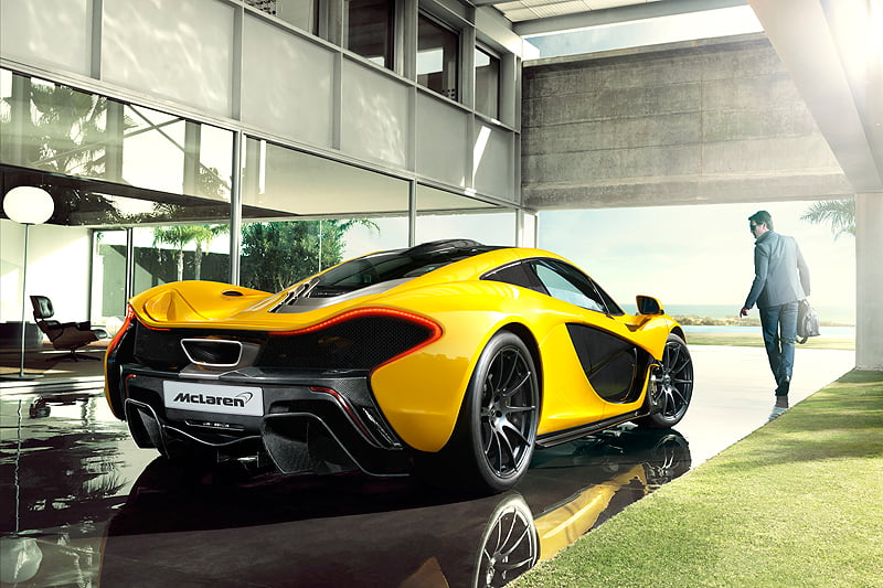 Hypercar Showdown: LaFerrari vs. McLaren P1