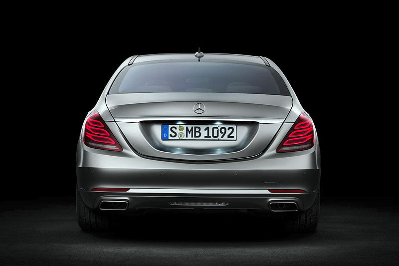 World Premiere: The smartest Mercedes S-Class of all time