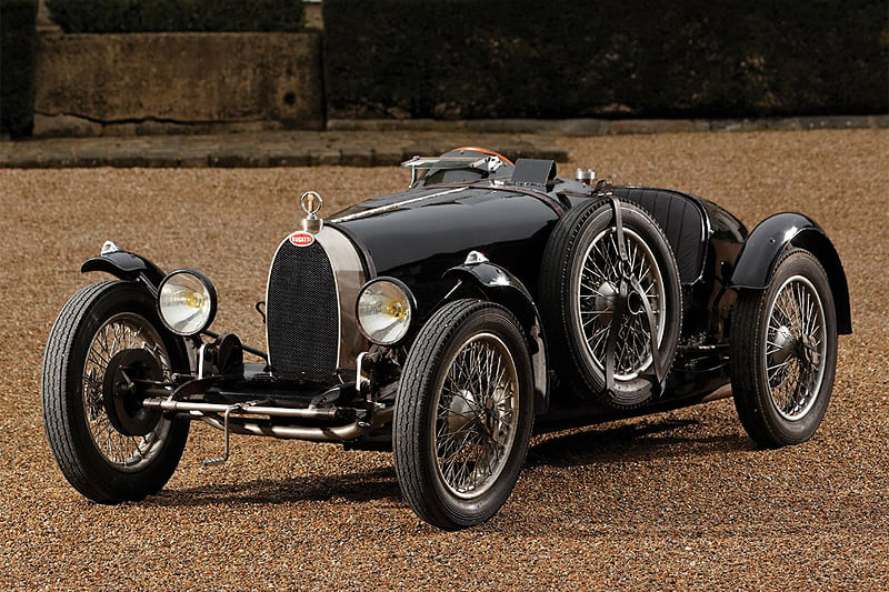 Buy your ticket to Goodwood or Pebble Beach at RM’s Villa Erba sale