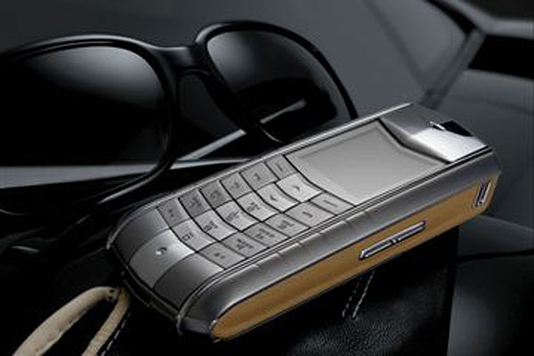 The Vertu "Ascent" 