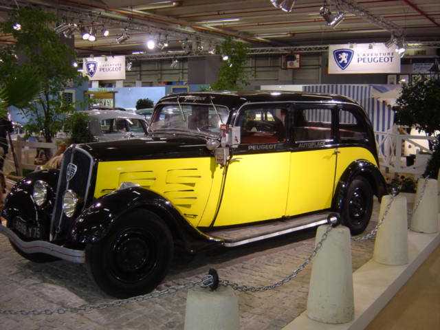 2004 Rétromobile – picture gallery