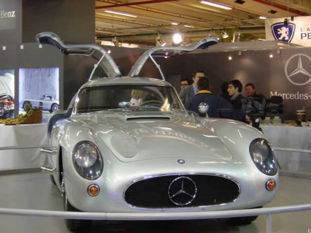 2004 Rétromobile – picture gallery