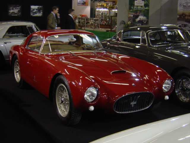 2004 Rétromobile – picture gallery