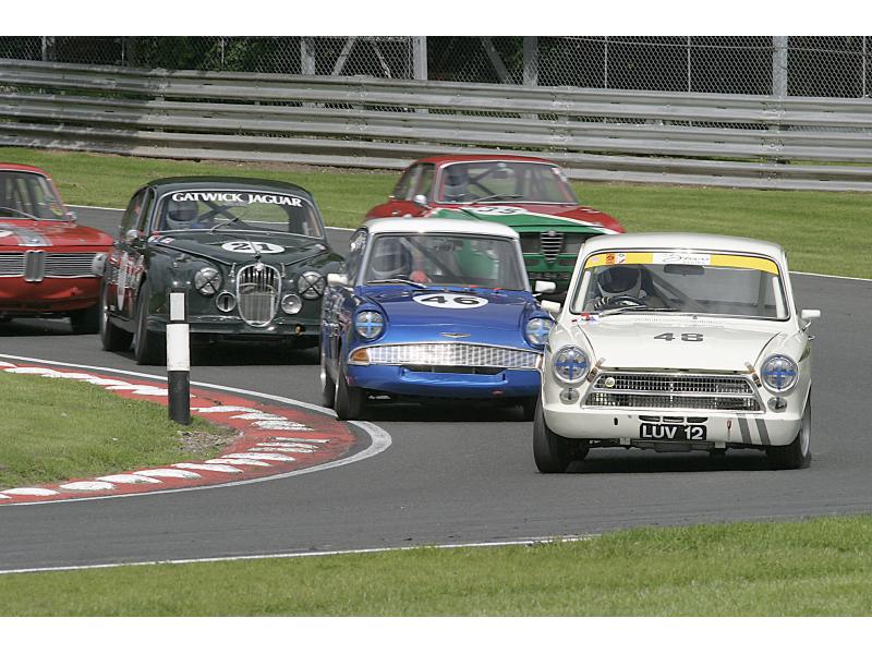 Goldenes Jubiläum des Oulton Park Gold Cup