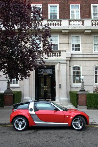Clever around town? The SMART Roadster in London