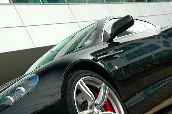 Aston Martin DB9 Sports Pack