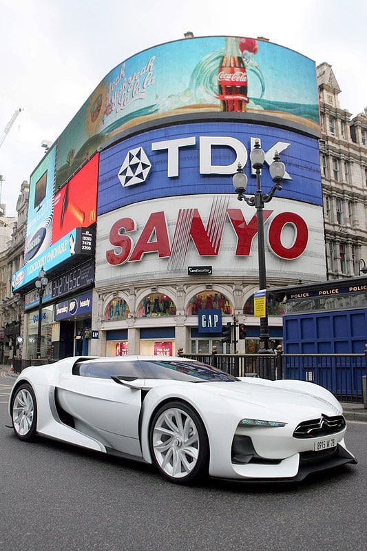 GTbyCITROËN in London unterwegs