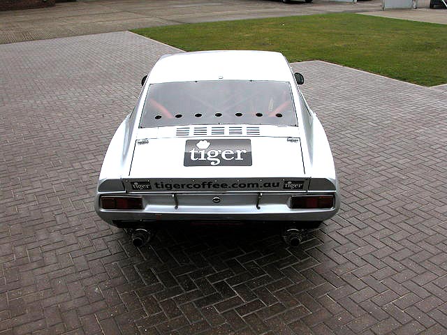 Ready to Race in 2010: Aston Martin V8 